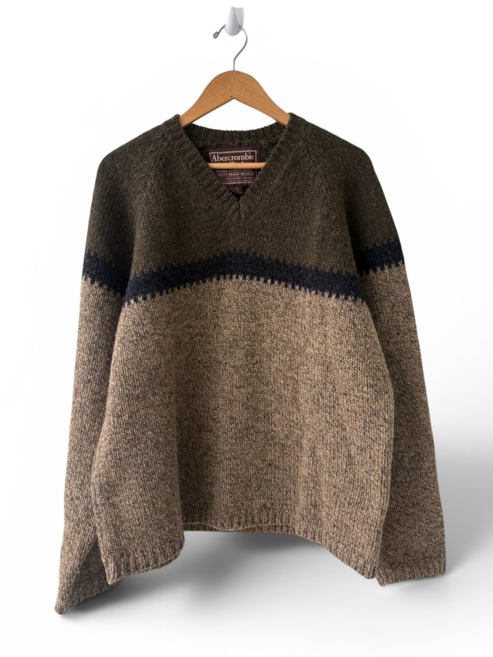 Vintage Abercrombie & Fitch 100% Wool  V-Neck Sweater Men’s Large 90's